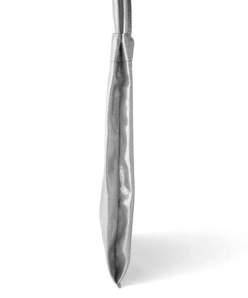 ANEMONE（アネモネ）の「メタリックトートバッグ[バンケット]（トートバッグ・レディース・シルバー/ピンク/ベージュ/ブラック・FREE）」の12枚目の写真