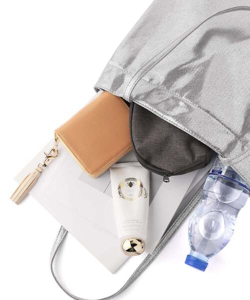 ANEMONE（アネモネ）の「メタリックトートバッグ[バンケット]（トートバッグ・レディース・シルバー/ピンク/ベージュ/ブラック・FREE）」の13枚目の写真