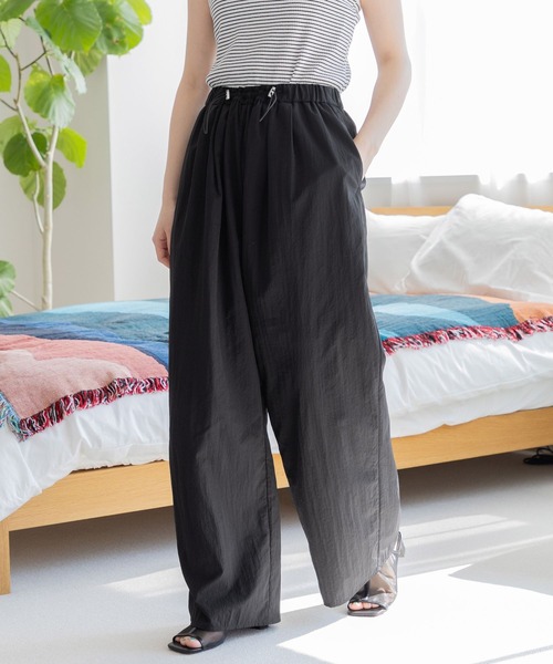LOWRYS FARM(ローリーズファーム)の「ドロストナイロンワイドパンツ 193236(その他パンツ・レディース・ブラック/パープル/アイボリー・FREE)」の5枚目の写真