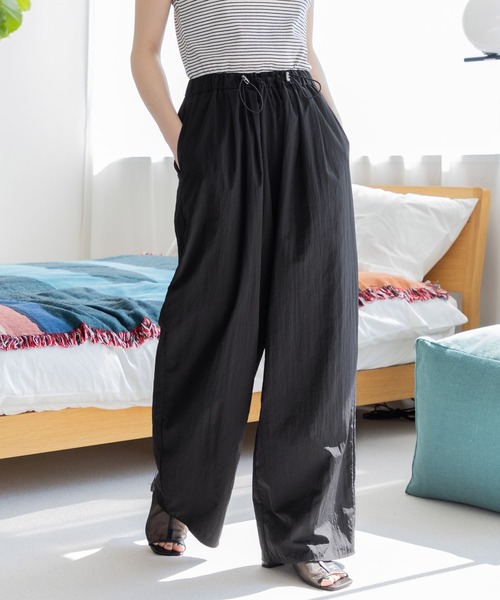 LOWRYS FARM(ローリーズファーム)の「ドロストナイロンワイドパンツ 193236(その他パンツ・レディース・ブラック/パープル/アイボリー・FREE)」の7枚目の写真