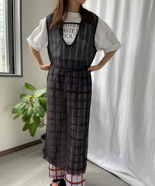 Miscere（ミスケーレ）の「☆ 2WAYアシメスリットストライプメッシュワンピース　252739（ワンピース・レディース・ブラック/オフホワイト・FREE）」の2枚目の写真