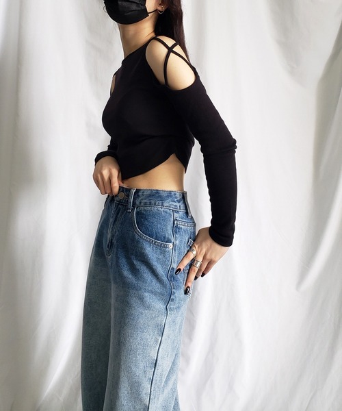 me+em select（ミームセレクト）の「カットアウトクロスストラップ