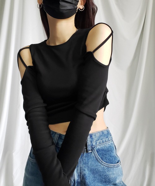 me+em select（ミームセレクト）の「カットアウトクロスストラップショートトップス【 韓国製 】（Tシャツ/カットソー・レディース・ホワイト/ブラック/チャコール・FREE）」の15枚目の写真