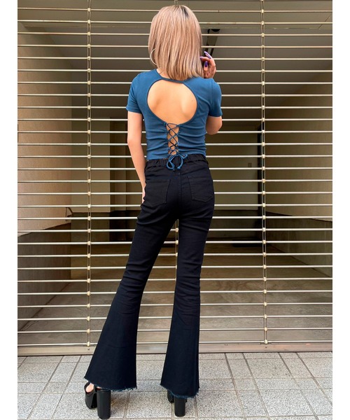 EGOIST（エゴイスト）の「パット付Backデザイントップス（Tシャツ/カットソー・レディース・ブルー/ブラック/ホワイト・FREE）」の13枚目の写真