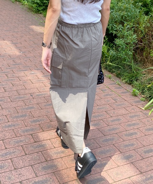 MYMOOD.（マイムード）の「ドロストカーゴロングスカート（スカート・レディース・カーキ/ブラック・FREE）」の2枚目の写真