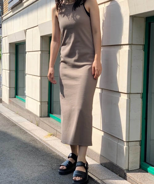 mi via loca(ミヴィアロカ)の「リブIラインキャミワンピース(ワンピース・レディース・カーキ/モカ/ブラック/ブラウン・FREE)」の13枚目の写真