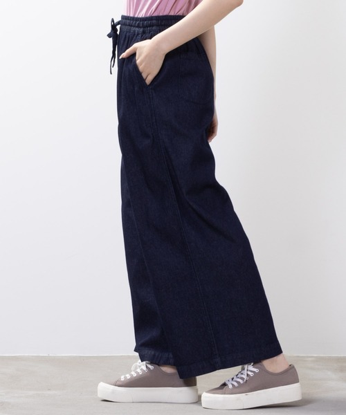 NAVY(ネイビー)の「ライトオンス デニム ワイドパンツ(デニムパンツ・レディース・ダークブルー/ストライプ・M/L)」の10枚目の写真