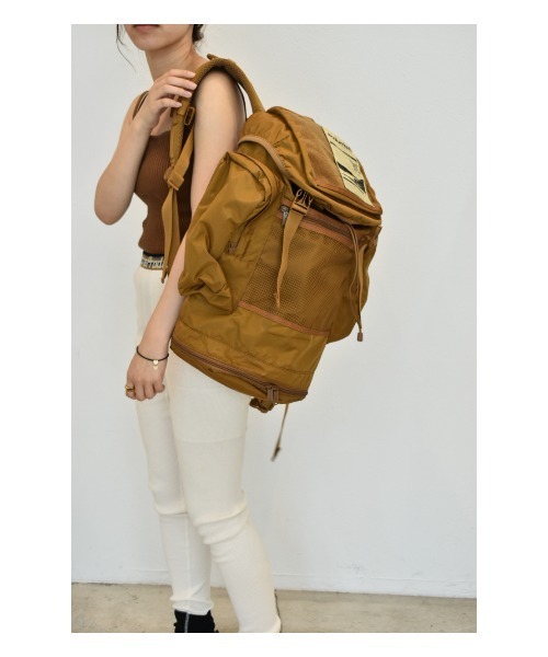 THEATRE PRODUCTS（シアタープロダクツ）の「【Colombiaコラボ】ベイトバレーバックパック（バックパック/リュック・レディース・キャメル/ベージュ/チャコール・FREE）」の19枚目の写真