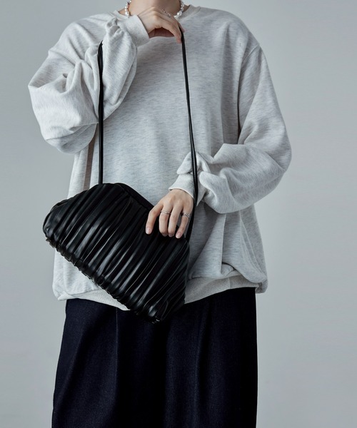 BARCOS BLUE/バルコスブルー】ワイドオープンプリーツバッグ