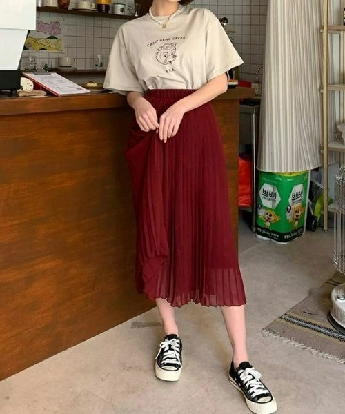 chuu（チュー）の「CHUU プリーツロングスカート（スカート・レディース・ブラック/マスタード/ワインレッド・FREE）」の5枚目の写真