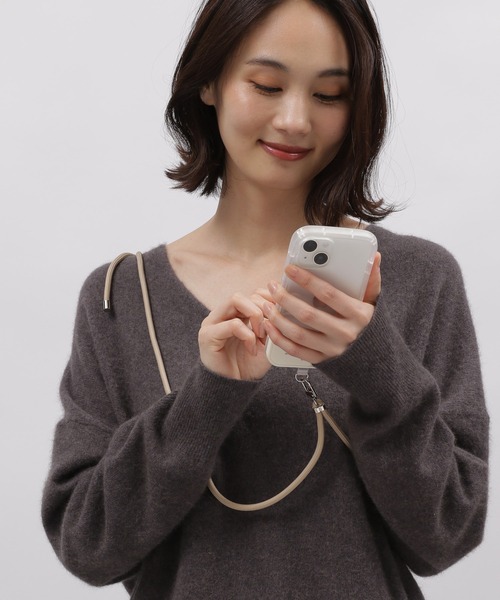 LAKOLE（ラコレ）の「スタンドクリアiPhoneケース / 981223（スマホケース/カバー・レディース・グレー/グリーン/ホワイト/チャコール/ブルー/レッド・SMALL/X-SMALL/MEDIUM）」の7枚目の写真