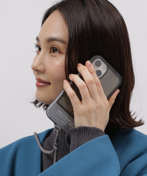 LAKOLE（ラコレ）の「スタンドクリアiPhoneケース / 981223（スマホケース/カバー・レディース・グレー/グリーン/ホワイト/チャコール/ブルー/レッド・SMALL/X-SMALL/MEDIUM）」の9枚目の写真