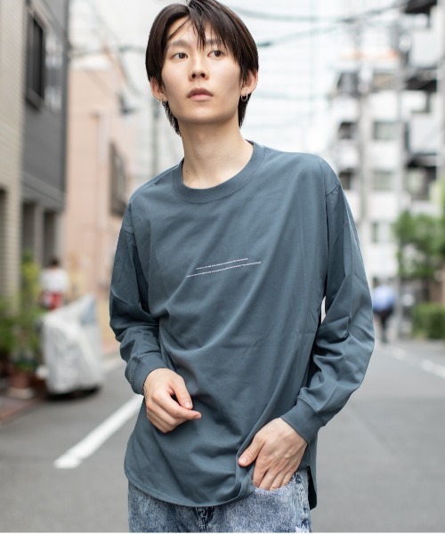 En serio TOKYO(エンソリオトーキョー)の「シルケットライク MOONモチーフプリント ロンT(Tシャツ/カットソー・メンズ・ブラック/ブルーグリーン/ホワイト・M/LL/L)」の18枚目の写真