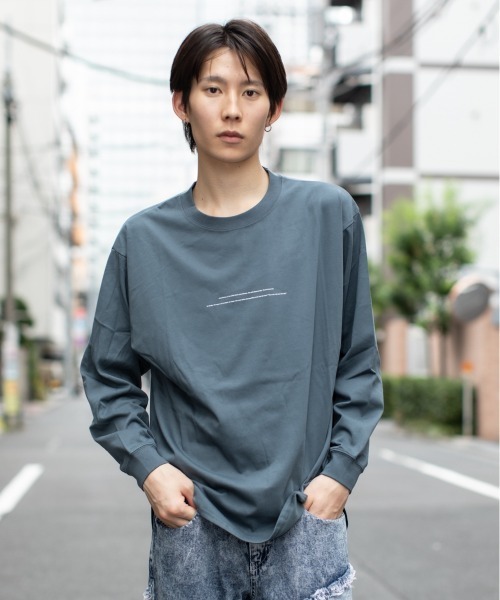 En serio TOKYO(エンソリオトーキョー)の「シルケットライク MOONモチーフプリント ロンT(Tシャツ/カットソー・メンズ・ブラック/ブルーグリーン/ホワイト・M/LL/L)」の20枚目の写真