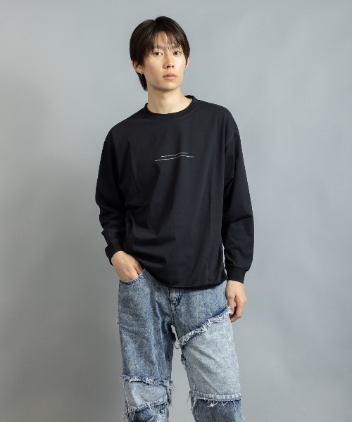 En serio TOKYO(エンソリオトーキョー)の「シルケットライク MOONモチーフプリント ロンT(Tシャツ/カットソー・メンズ・ブラック/ブルーグリーン/ホワイト・M/LL/L)」の12枚目の写真