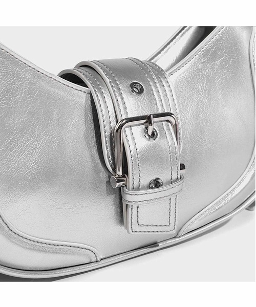 NANEA（ナネア）の「ベルトデザインショルダーバッグ（ショルダーバッグ・レディース・シルバー/ブラック・フリー）」の17枚目の写真