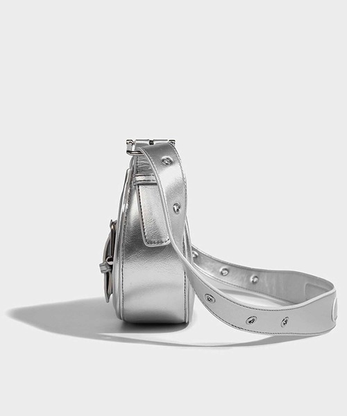 NANEA（ナネア）の「ベルトデザインショルダーバッグ（ショルダーバッグ・レディース・シルバー/ブラック・フリー）」の21枚目の写真