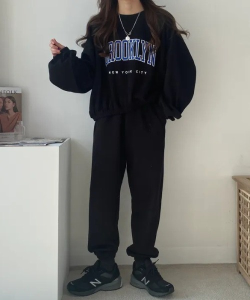 MYMOOD.（マイムード）の「●ドロップ/【上下2点セット】カレッジロゴ スウェットセットアップ ルームウェア（その他ルームウェア・レディース・ブラック/グレー/グリーン/オートミール・FREE）」の7枚目の写真