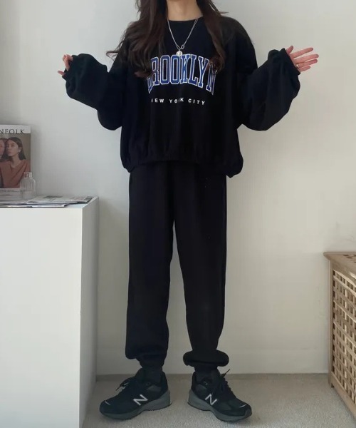 MYMOOD.（マイムード）の「●ドロップ/【上下2点セット】カレッジロゴ スウェットセットアップ ルームウェア（その他ルームウェア・レディース・ブラック/グレー/グリーン/オートミール・FREE）」の8枚目の写真