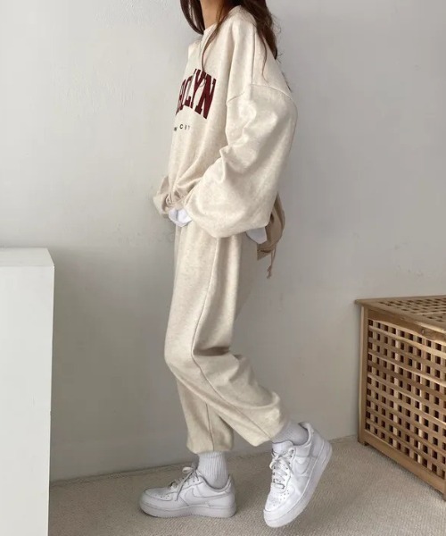 MYMOOD.（マイムード）の「●ドロップ/【上下2点セット】カレッジロゴ スウェットセットアップ ルームウェア（その他ルームウェア・レディース・ブラック/グレー/グリーン/オートミール・FREE）」の18枚目の写真