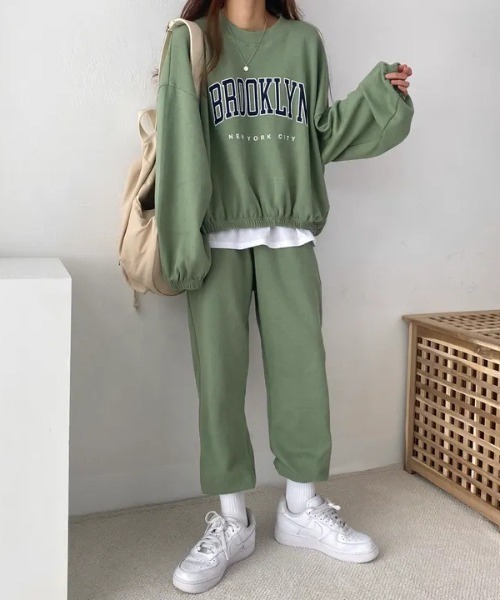 MYMOOD.（マイムード）の「●ドロップ/【上下2点セット】カレッジロゴ スウェットセットアップ ルームウェア（その他ルームウェア・レディース・ブラック/グレー/グリーン/オートミール・FREE）」の21枚目の写真