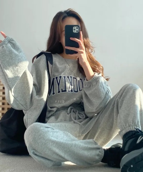 MYMOOD.（マイムード）の「●ドロップ/【上下2点セット】カレッジロゴ スウェットセットアップ ルームウェア（その他ルームウェア・レディース・ブラック/グレー/グリーン/オートミール・FREE）」の10枚目の写真