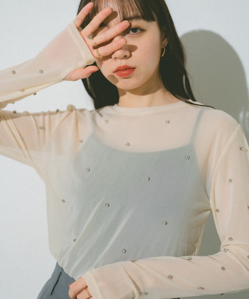 VANNIE U（ヴァニーユー）の「ビジューチュールシアートップス（Tシャツ/カットソー・レディース・ブルー/アイボリー/ブラック/ネイビー・FREE）」の9枚目の写真