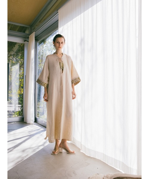 sahara(サハラ)の「Slit Neck Kaftan Dress/スリットネックカフタンドレス(ワンピース・レディース・ネイビー/ベージュ/レッド・FREE)」の21枚目の写真