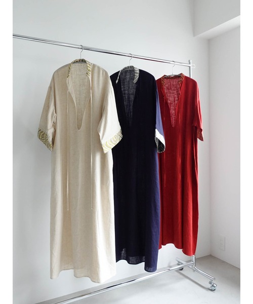 sahara(サハラ)の「Slit Neck Kaftan Dress/スリットネックカフタンドレス(ワンピース・レディース・ネイビー/ベージュ/レッド・FREE)」の19枚目の写真