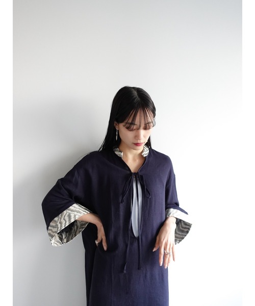 sahara(サハラ)の「Slit Neck Kaftan Dress/スリットネックカフタンドレス(ワンピース・レディース・ネイビー/ベージュ/レッド・FREE)」の11枚目の写真