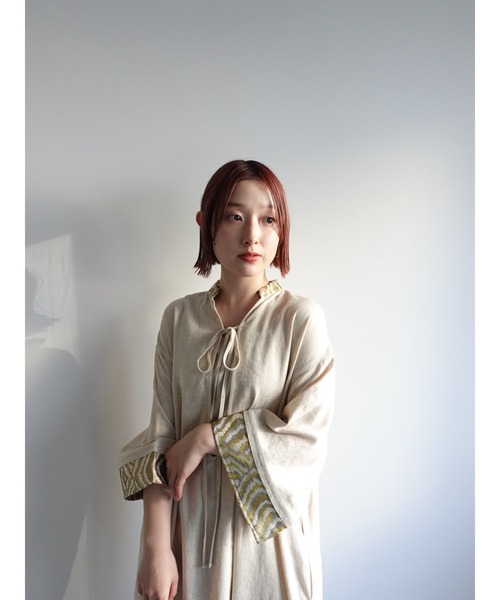 sahara(サハラ)の「Slit Neck Kaftan Dress/スリットネックカフタンドレス(ワンピース・レディース・ネイビー/ベージュ/レッド・FREE)」の6枚目の写真