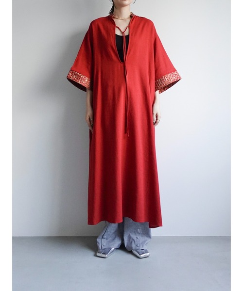 sahara(サハラ)の「Slit Neck Kaftan Dress/スリットネックカフタンドレス(ワンピース・レディース・ネイビー/ベージュ/レッド・FREE)」の16枚目の写真