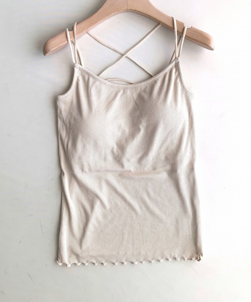 Q（キュー）の「カップ付きバッククロスキャミ（キャミソール・レディース・ブラック/アイボリー・MEDIUM）」の2枚目の写真