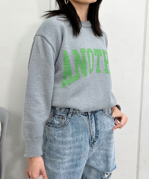 &soiree(アンドソワレ)の「&soiree カレッジロゴモヘアライクニットセーター(ニット/セーター・レディース・グレー/グリーン/ピンク/ベージュ・FREE)」の13枚目の写真