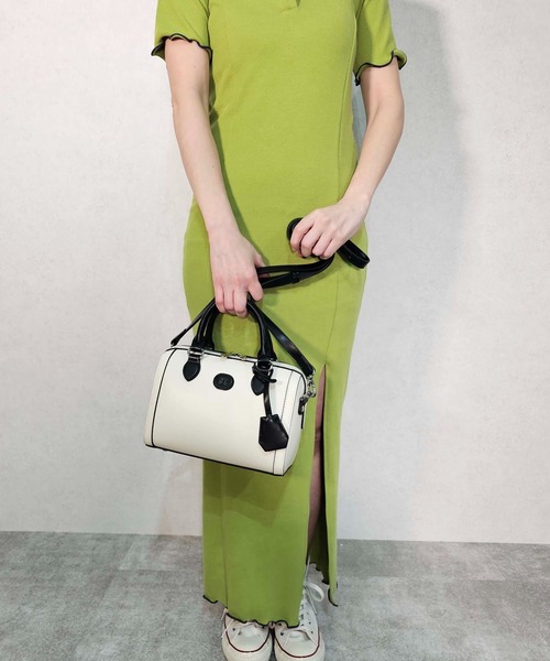 jouetie（ジュエティ）の「【jouetie/ジュエティ】キーハウス付き スムースミディアムボストンバッグ（ボストンバッグ・レディース・ダークグリーン/シルバー/オフホワイト/ブラック・FREE）」の5枚目の写真