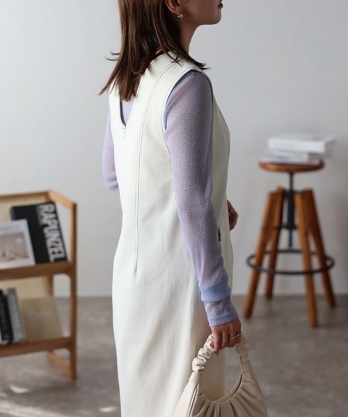 ap retro（アプレトロ）の「ディープUネックジャンパースカート / 配色ステッチ（ジャンパースカート・レディース・ライトブルー/ベージュ/ネイビー/アイボリー・FREE）」の11枚目の写真