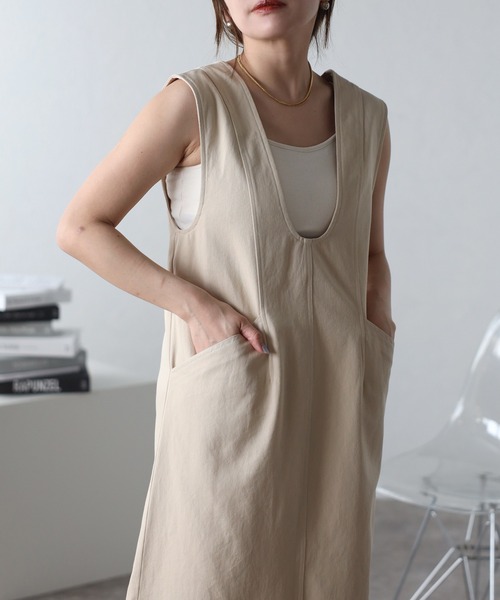 ap retro（アプレトロ）の「ディープUネックジャンパースカート / 配色ステッチ（ジャンパースカート・レディース・ライトブルー/ベージュ/ネイビー/アイボリー・FREE）」の17枚目の写真