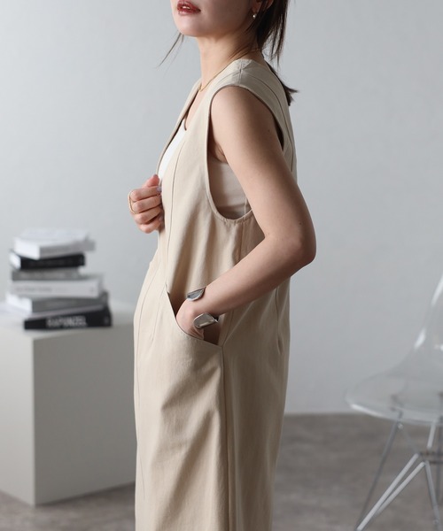 ap retro（アプレトロ）の「ディープUネックジャンパースカート / 配色ステッチ（ジャンパースカート・レディース・ライトブルー/ベージュ/ネイビー/アイボリー・FREE）」の18枚目の写真