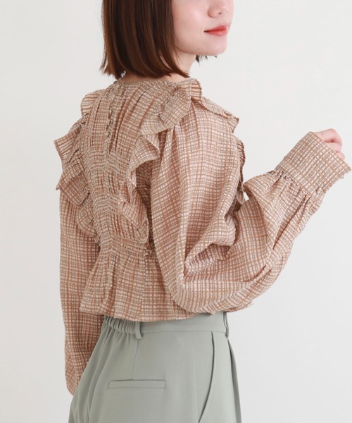 archives(アルシーヴ)の「シアーチェックシャーリングコンパクトブラウス(シャツ/ブラウス・レディース・オフホワイト/ベージュ/グレー・MEDIUM)」の16枚目の写真