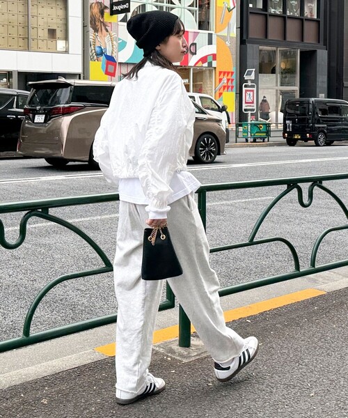 VICE VERSA（バイスバース）の「【VICE VERSA/バイス ベルサ】チェーンレザー巾着バッグ（ショルダーバッグ・レディース・ブラック/シルバー/ゴールド・FREE）」の11枚目の写真