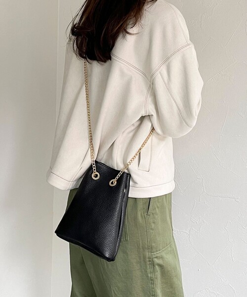 VICE VERSA（バイスバース）の「【VICE VERSA/バイス ベルサ】チェーンレザー巾着バッグ（ショルダーバッグ・レディース・ブラック/シルバー/ゴールド・FREE）」の13枚目の写真