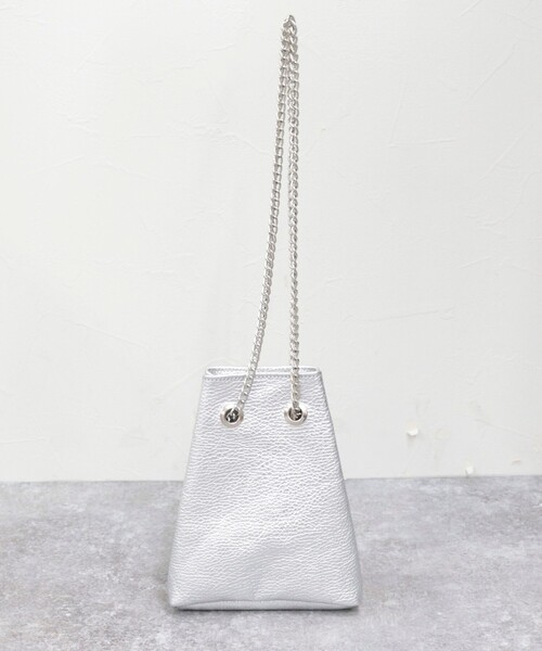 VICE VERSA（バイスバース）の「【VICE VERSA/バイス ベルサ】チェーンレザー巾着バッグ（ショルダーバッグ・レディース・ブラック/シルバー/ゴールド・FREE）」の20枚目の写真