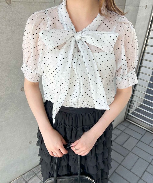 frunco(フランコ)の「半袖ドットシフォンボウタイブラウス(シャツ/ブラウス・レディース・ホワイト/ブラック・FREE)」の8枚目の写真