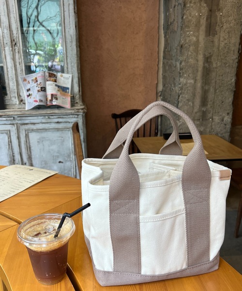 LBC(エルビーシー)の「キャンバス仕切りミニトートバッグ(トートバッグ・レディース・オリーブ/グリーン/ブラウン系その他/ブラック/オレンジ/イエロー・FREE)」の3枚目の写真