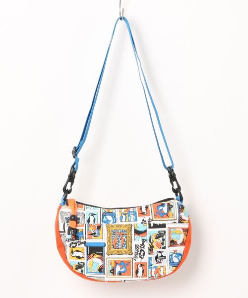 CHUMS（チャムス）の「【CHUMS/チャムス】 Mini Banana Shoulder Sweat Nylon（ショルダーバッグ・メンズ・その他2/その他1/その他3/その他5/その他6/その他4/その他7/その他8/その他9/その他10/その他11/その他12/その他13/その他17/その他16/その他15/その他14・FREE）」の18枚目の写真