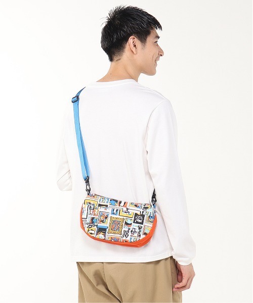 CHUMS（チャムス）の「【CHUMS/チャムス】 Mini Banana Shoulder Sweat Nylon（ショルダーバッグ・メンズ・その他2/その他1/その他3/その他5/その他6/その他4/その他7/その他8/その他9/その他10/その他11/その他12/その他13/その他17/その他16/その他15/その他14・FREE）」の22枚目の写真