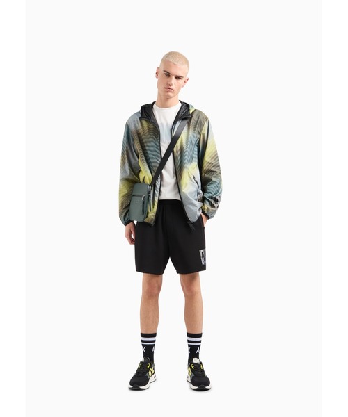 ARMANI EXCHANGE（アルマーニエクスチェンジ）の「【A|X アルマーニ エクスチェンジ】AXロゴ　半袖クルーネックTシャツ/REGULAR（Tシャツ/カットソー・メンズ・ホワイト/ブラック・LARGE/MEDIUM/SMALL/X-LARGE/X-SMALL/XX-LARGE）」の4枚目の写真