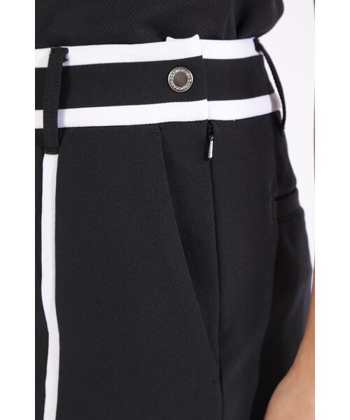 New Balance Golf(ニューバランスゴルフ)の「【new balance golf】4WAYストレッチ ソフトシェル バックプリーツ スカート (WOMENS WORLD)(スカート・レディース・ブラック/ピンク系その他2/ホワイト・MEDIUM/LARGE/SMALL)」の16枚目の写真