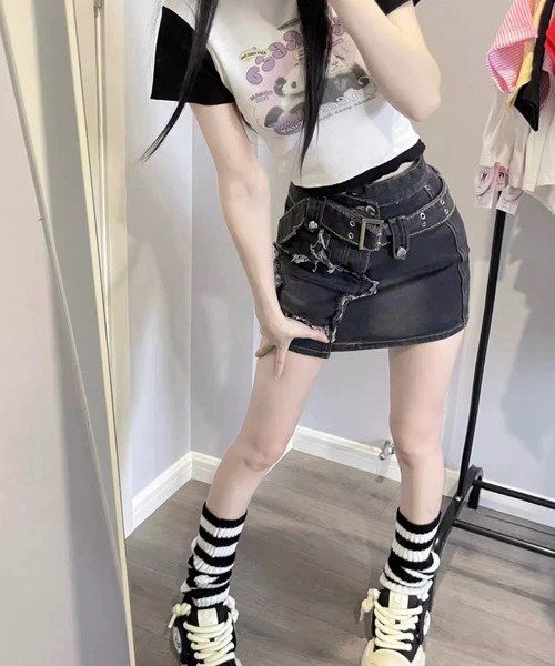 shopnikoniko（ショップニコニコ）の「スターパッチ ワイドベルト デニムミニスカート（スカート・レディース・ブラック・フリー）」の8枚目の写真