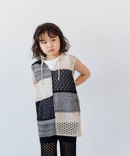 LOWRYS FARM(ローリーズファーム)の「スカシパッチワークベスト 114858(ベスト・キッズ・ブラック系その他/ブラック/パープル・110cm/130cm/150cm)」の2枚目の写真